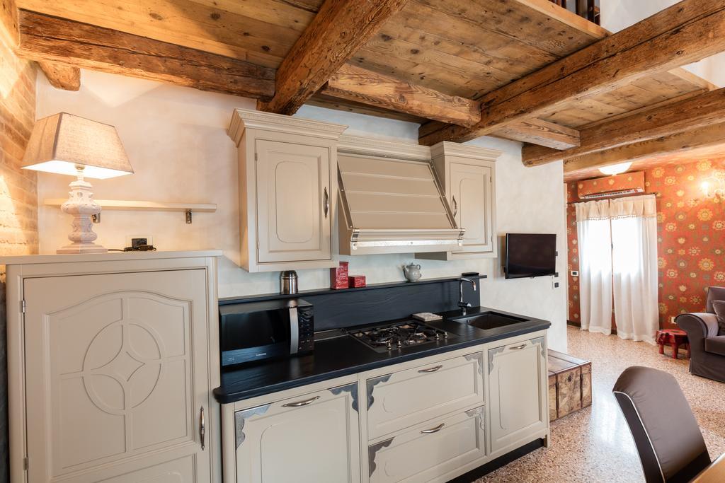 Ca' Del Mariner Apartment With Terrace Venice Exterior photo