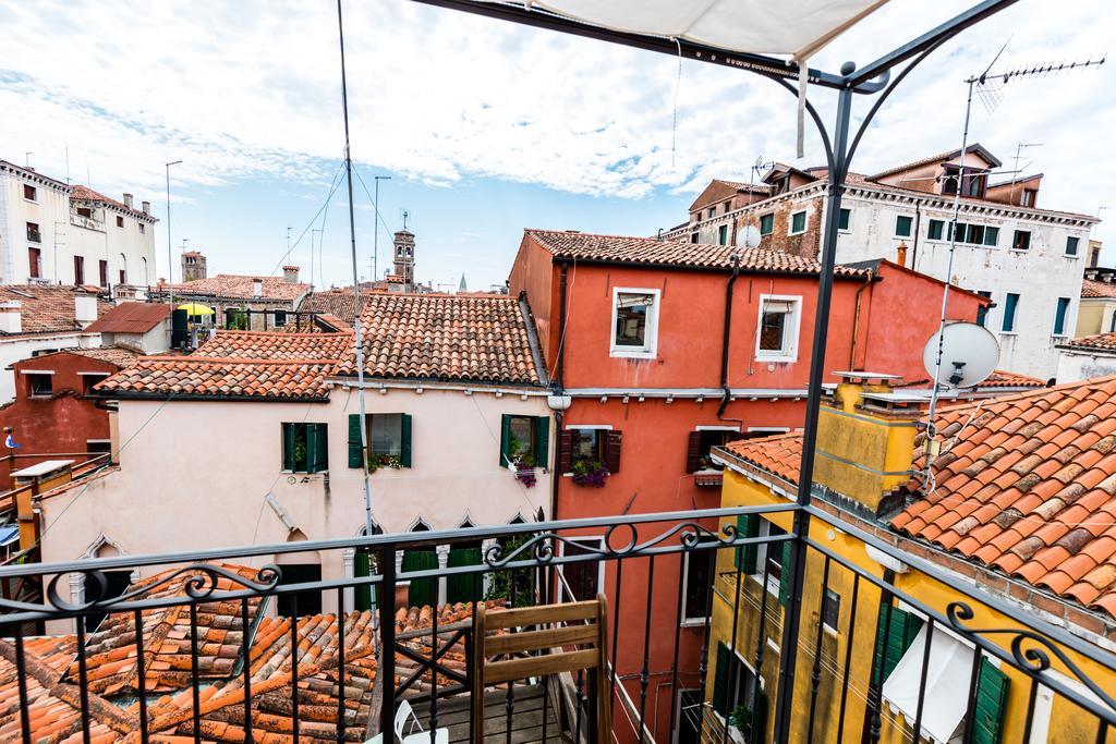 Ca' Del Mariner Apartment With Terrace Venice Exterior photo